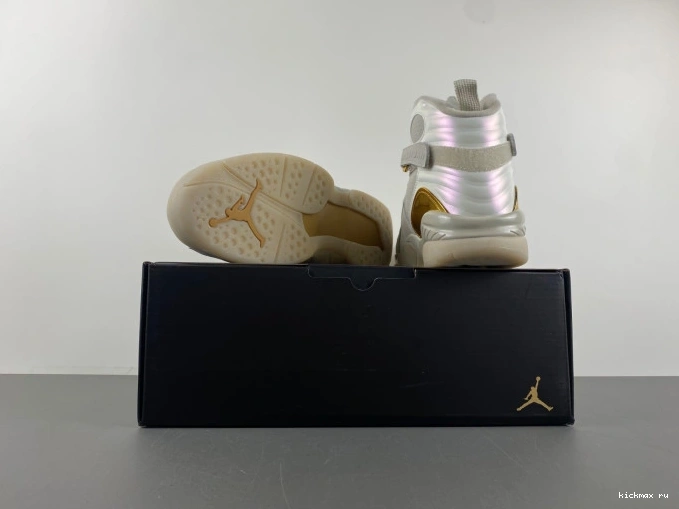 Rep 8 Retro Champagne Jordan 832821-030 0812